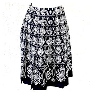 Ann Taylor Skirt - Pleated, Flowy & Flirty